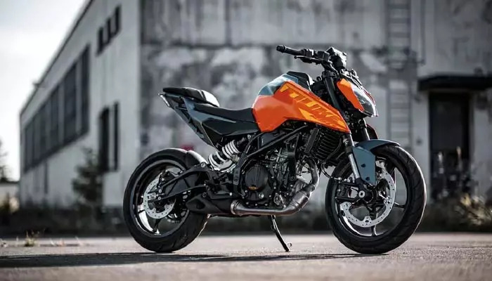 KTM 250 Duke: కేటీఎం ఇయర్ ఎండ్ సేల్.. డ్యూక్‌పై 20 వేల తగ్గింపు..!