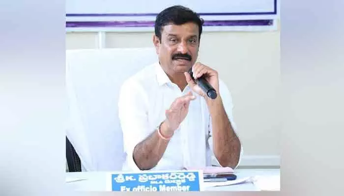 ఫోన్ ట్యాపింగ్ తో హరీష్ రావుకు సంబంధం లేదు : ఎమ్మెల్యే