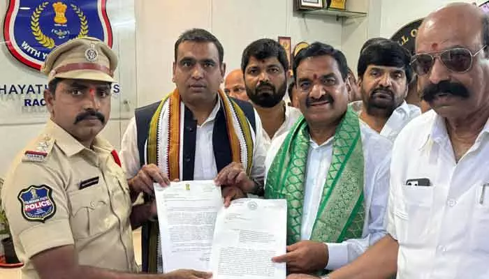 Chamala: గుజరాత్ బీజేపీ అధ్యక్షుడిపై తెలంగాణలో ఫిర్యాదు చేసిన కాంగ్రెస్ ఎంపీ