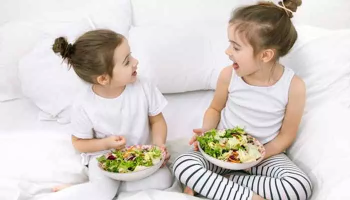 Kids Food: పిల్లలకు ఇలాంటి ఆహారాలు పెడుతున్నారా.. దీనిపై ఎఫెక్ట్ చూపుతుంది