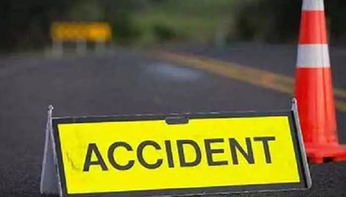 Accident: నల్గొండ జిల్లాలో రోడ్డు ప్రమాదం.. 10 మందికి గాయాలు