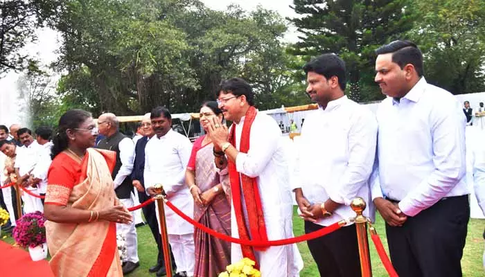 రాష్ట్రపతి ద్రౌపది ముర్ముని కలిసిన ఆర్మూర్ ఎమ్మెల్యే...