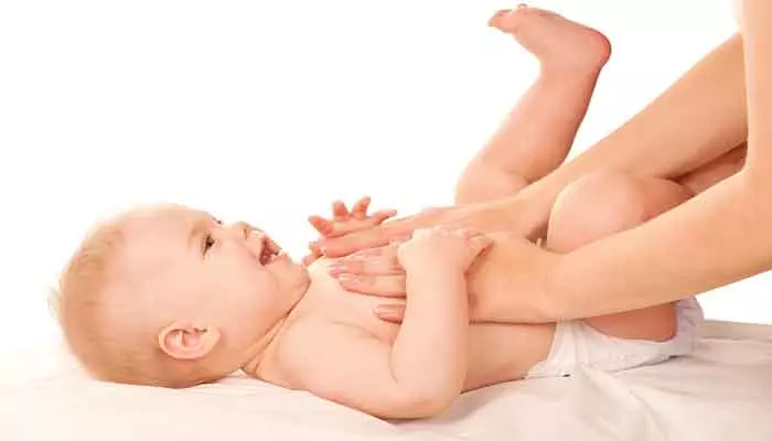 Baby Massage: వింటర్‌లో మీ బిడ్డకు మసాజ్ చేస్తున్నారా..? ఈ విషయాలు తెలుసుకోండి!