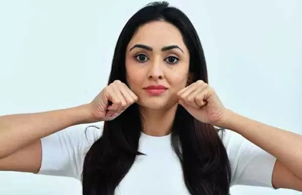 Face yoga : ఐదు నిమిషాలు చేస్తే చాలు .. మీ ముఖ సౌందర్యం పెరుగుతుంది !