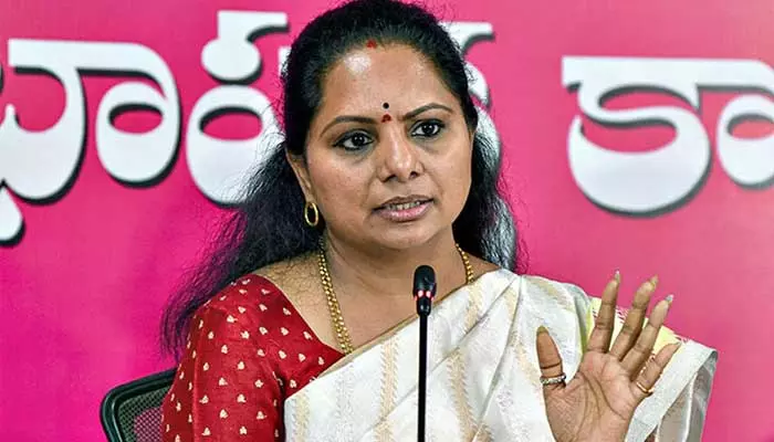 Kavitha: రేవంత్ రెడ్డి రెండు నాల్కల ధోరణి.. కామారెడ్డి రైతుల విషయంలో కవిత విమర్శలు