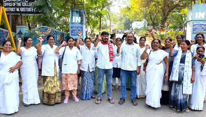 కాంట్రాక్టు ఏఎన్ఎంలను రెగ్యులర్ చేయాలి