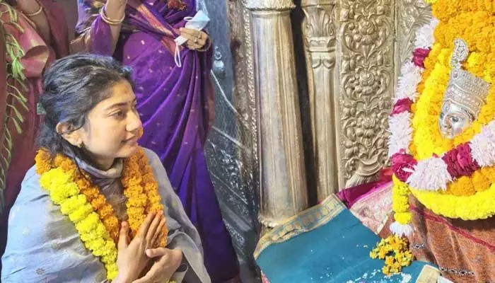 Sai Pallavi: కాశీలోని అన్నపూర్ణాదేవిని దర్శించుకున్న నేచురల్ బ్యూటీ.. ఫొటోలు వైరల్