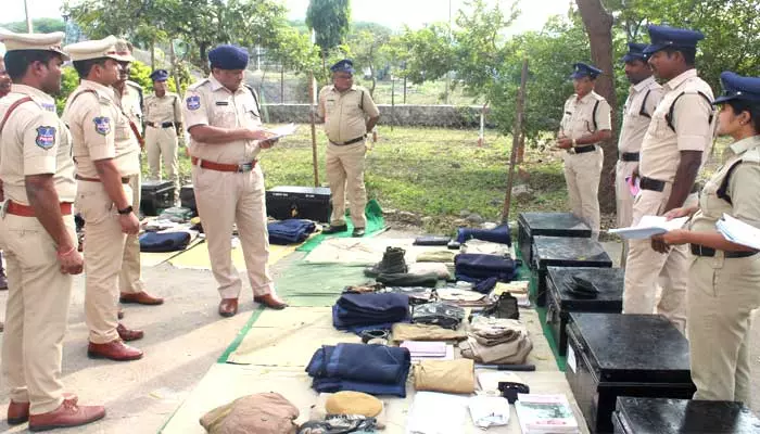 పోలీస్ శాఖ కీర్తి ప్రతిష్టలకు భంగం కలిగించొద్దు