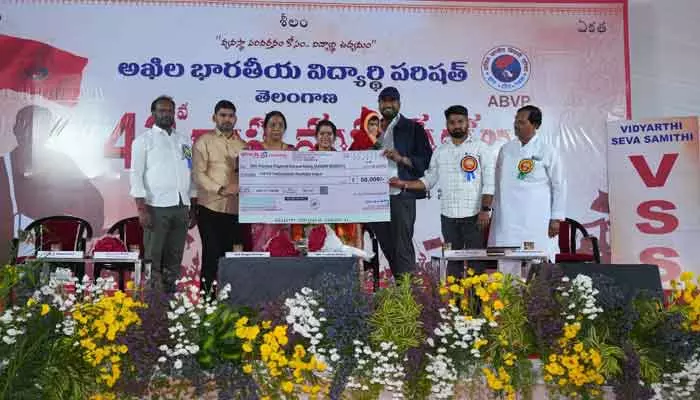 ఏబీవీపీ సేవలు అభినందనీయం : ప్రజ్ఞా పరాండే