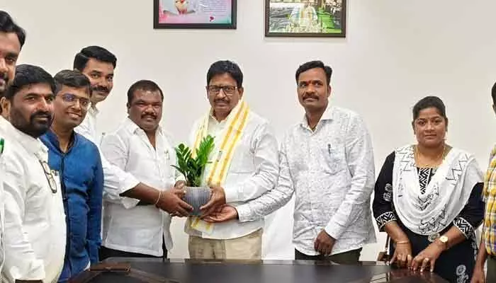 అన్ని రంగాలను అభివృద్ధి పరుస్తాం