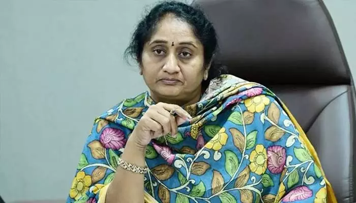 Minister Savitha: స్థానిక సంస్థల్లో బీసీలకు 34 శాతం రిజర్వేషన్.. మంత్రి సవిత కీలక వ్యాఖ్యలు