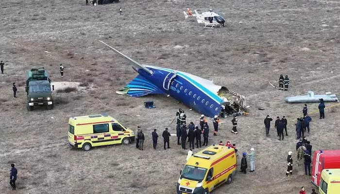 Azerbaijan Plane Crash : అజర్‌బైజన్ విమాన ప్రమాదం రష్యా పనే..?