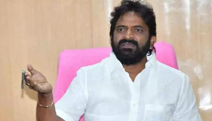 తిరుమలలో సమాన దర్శన భాగ్యం కలిగించండి