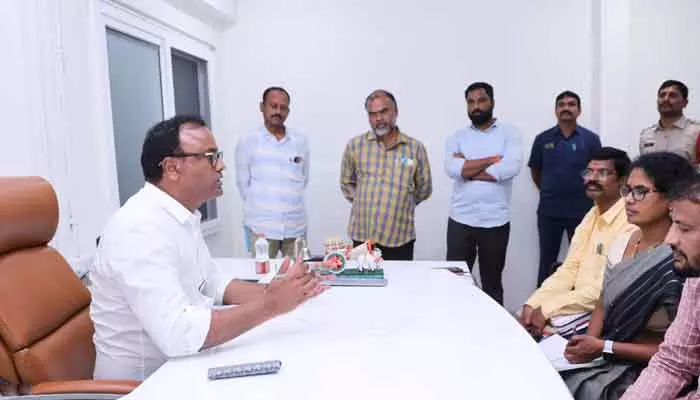 ప్రభుత్వ భూమిని కబ్జా చేస్తే ఊరుకునేది లేదు.. : మునుగోడు ఎమ్మెల్యే