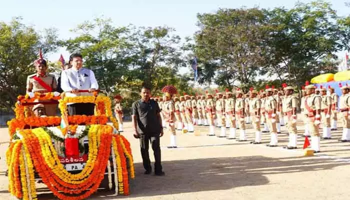 ఫైర్ డ్రైవ‌ర్స్‌ పాసింగ్ అవుట్ పరేడ్‌లో పాల్గొన్న మంత్రి దుద్దిళ్ల శ్రీ‌ధ‌ర్‌బాబు