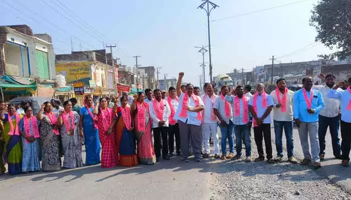 మాట నిలబెట్టుకోలేని కాంగ్రెస్ : మాజీ ఎమ్మెల్యే సతీష్ కుమార్