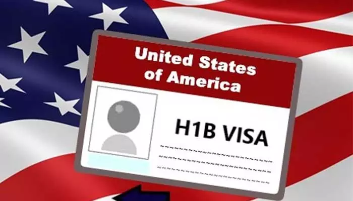 H1B Visa : హెచ్1బీ వీసా హోల్డర్లకు అమెరికా భారీ గుడ్ న్యూస్