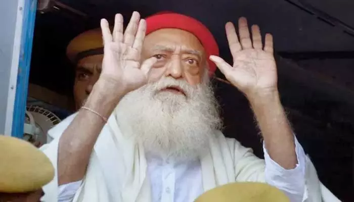 Asaram Bapu : ఆశారాంకు మధ్యంతర బెయిల్.. వారిని కలవొద్దని ఆదేశాలు