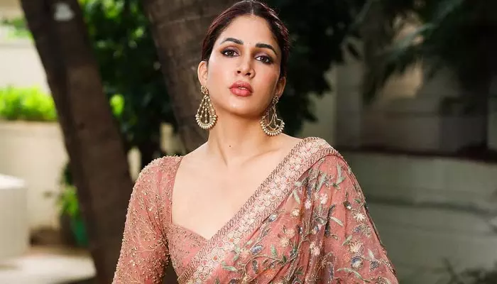 lavanya: నెటిజన్లను ఆకట్టుకుంటోన్న మెగా కోడలి లేటెస్ట్ ఫొటో షూట్