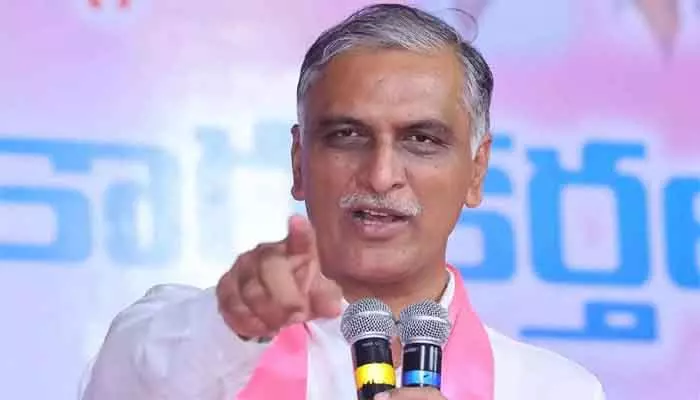 Harish Rao : ఎల్ఆర్ఎస్ పై కాంగ్రెస్ రెండు నాలుకల ధోరణి: హరీష్ రావు