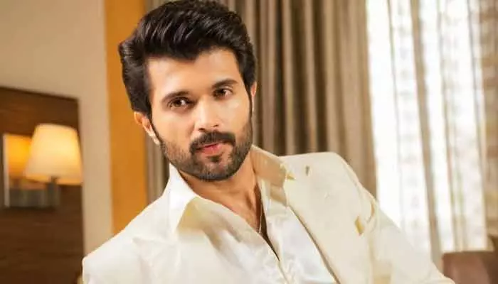 Vijay Deverakonda: ప్రజలు జాగ్రత్తగా ఉండాలంటూ విజయ్ దేవరకొండ కీలక విజ్ఞప్తి.. పోస్ట్ వైరల్